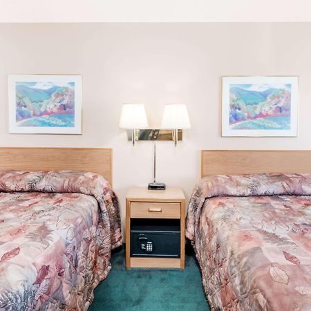 Hotel Super 8 by Wyndham Belle Fourche SD Exterior foto