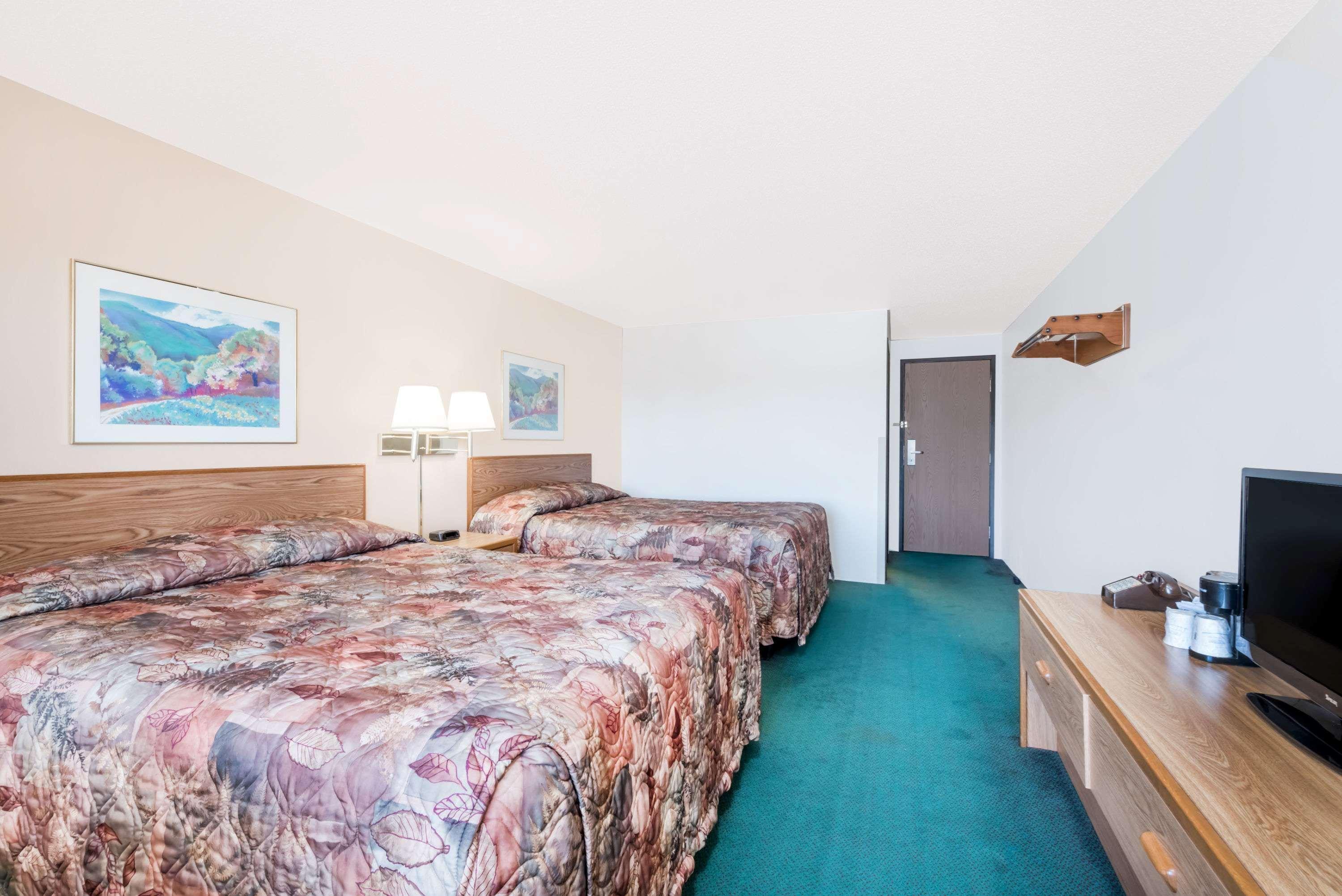 Hotel Super 8 by Wyndham Belle Fourche SD Exterior foto