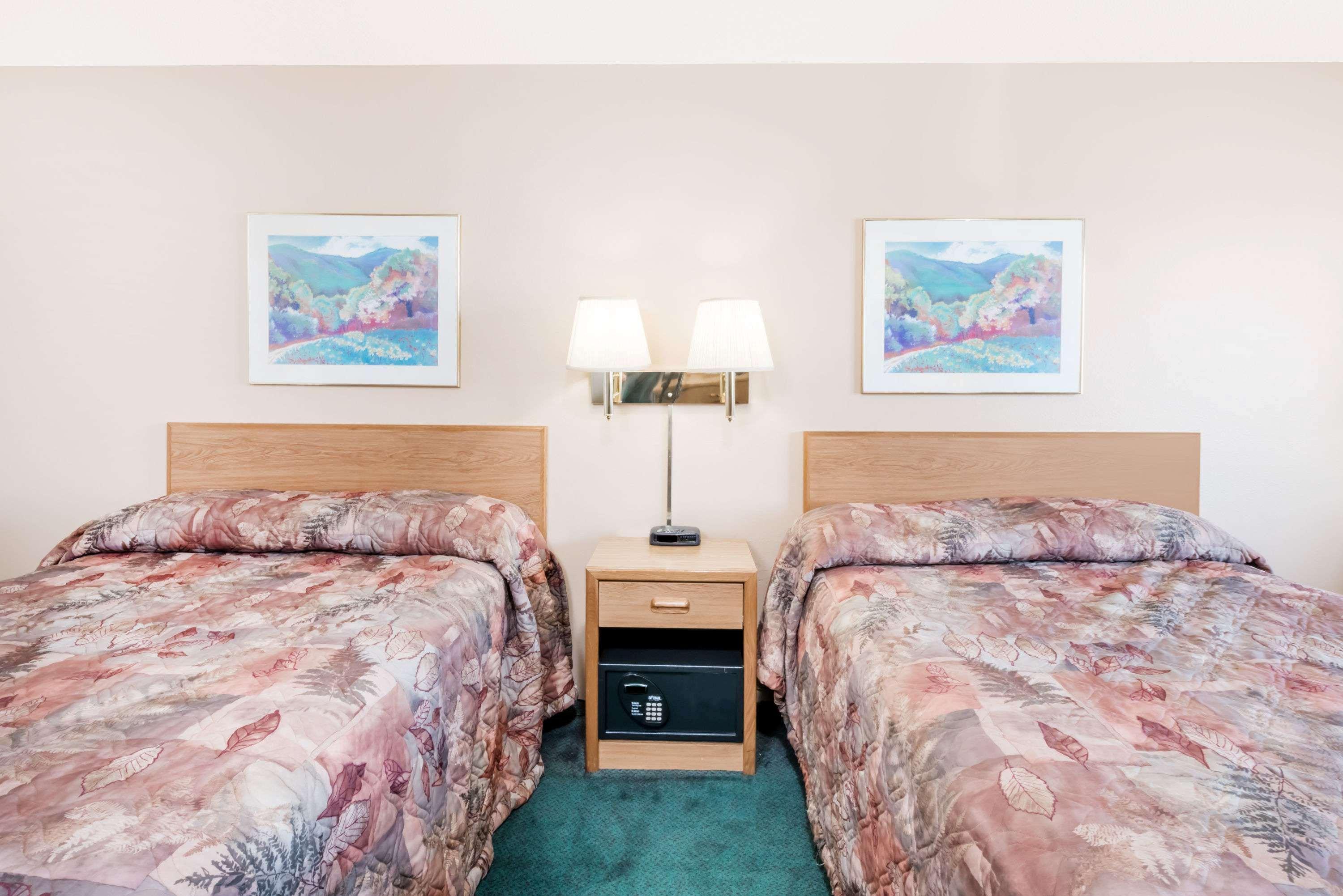 Hotel Super 8 by Wyndham Belle Fourche SD Exterior foto